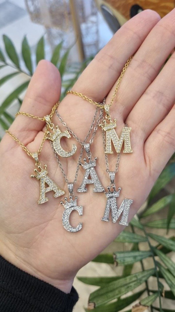 Producto - Collar Inicial Corona