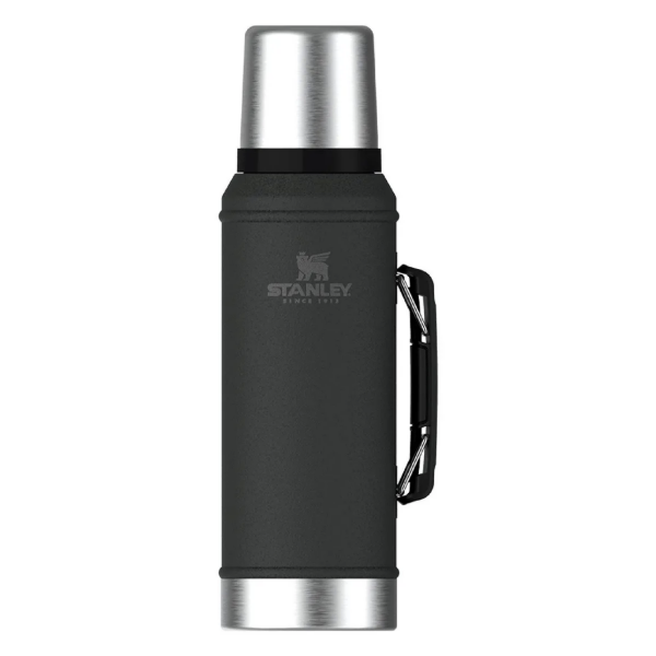 Producto - TERMO STANLEY CLASICO 950 ML CON MANIJA NEGRO