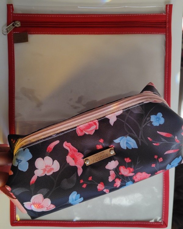 Producto - Cartuchera grande + sobre A4