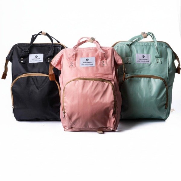 Producto - MOCHILA MATERNAL COLOR LISO CIERRES Y DIVISIONES Y BOLSILLOS INTERNOS 40X28X13