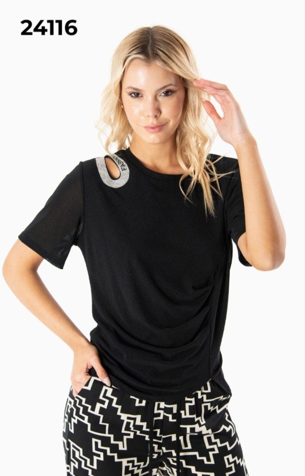 Producto - REMERA LUCY NEGRA