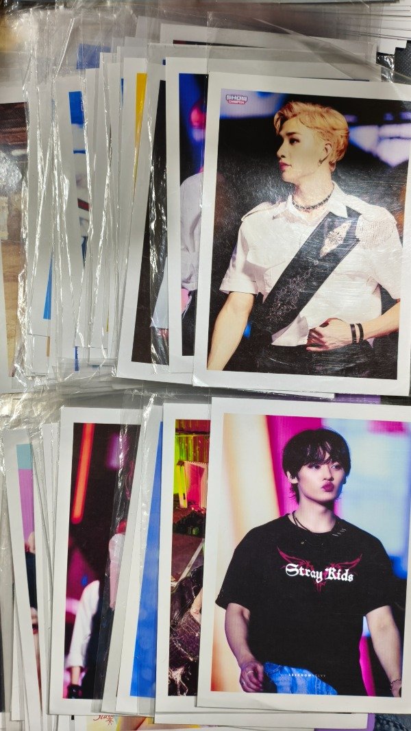 Producto - PROMO MINI POSTER X 5 de STRAY KIDS