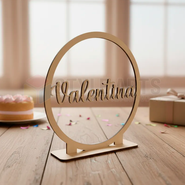 Producto - Centro de mesa de 20cm fibrofacil con nombre personalizado