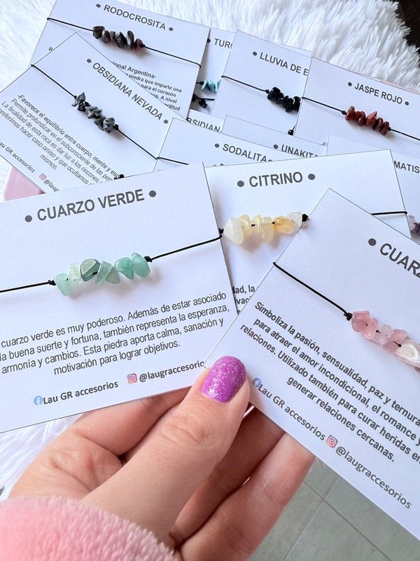 Producto - Pulsera escallas piedras regulable de hilo