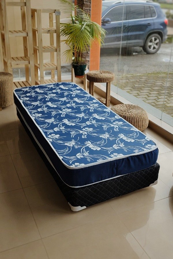 Producto - Colchón Confort Special. 18cm de alto. 21Kg/Densidad. Hasta 60kg por persona
