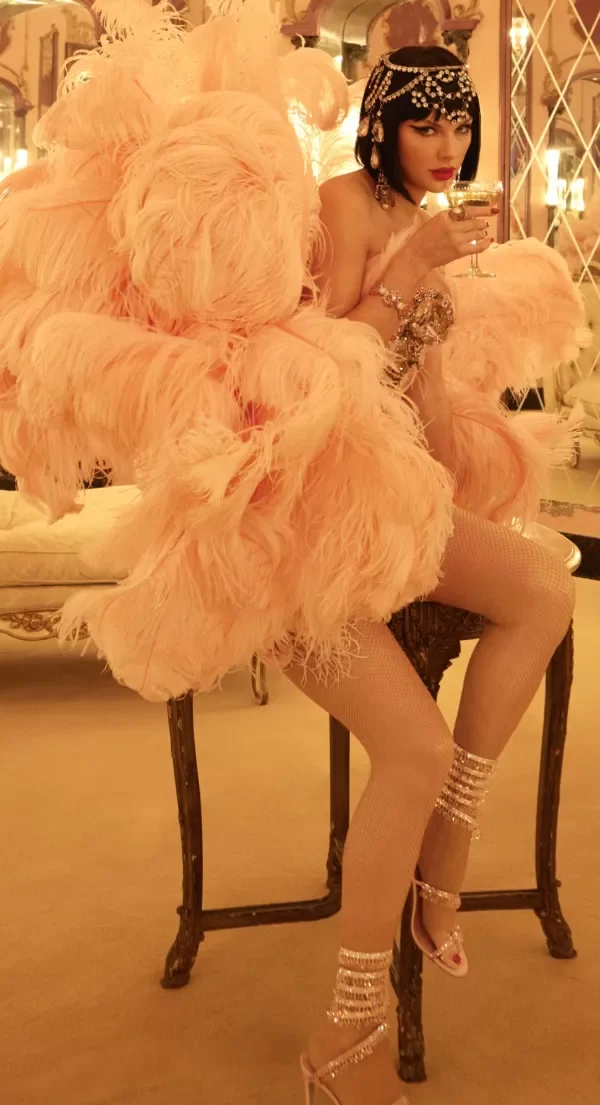 Producto - TAYLOR SWIFT THE LIFE OF A SHOWGIRL