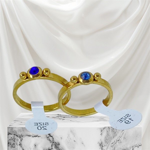 Producto - Anillo dorado con piedra