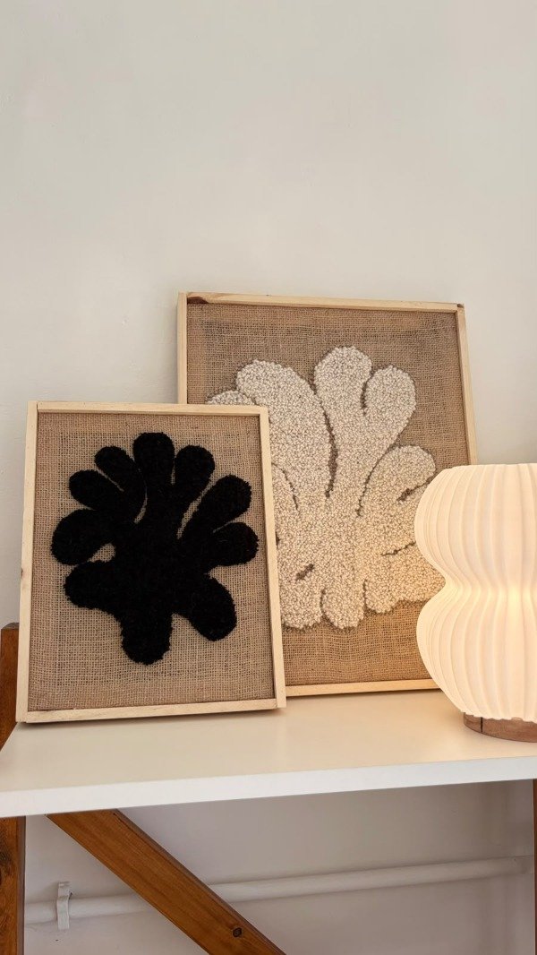 Producto - Cuadro tejido artesanal 31cm x 26cm - bordado negro - 3