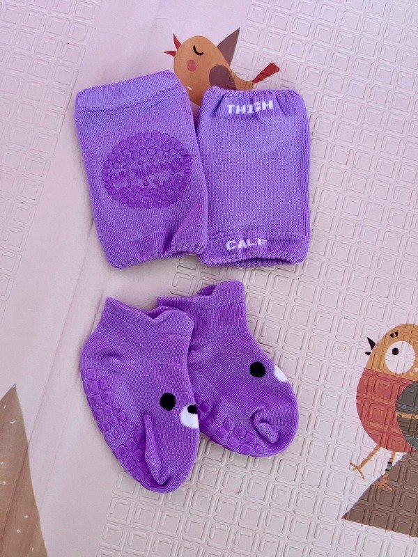 Producto - Set rodilleras y medias para Niñas marca Simply Kids Lila