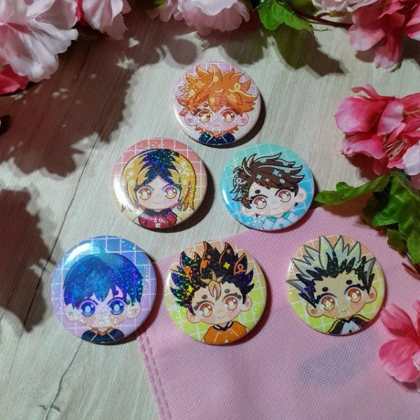 Producto - Pins "Haikyuu"
