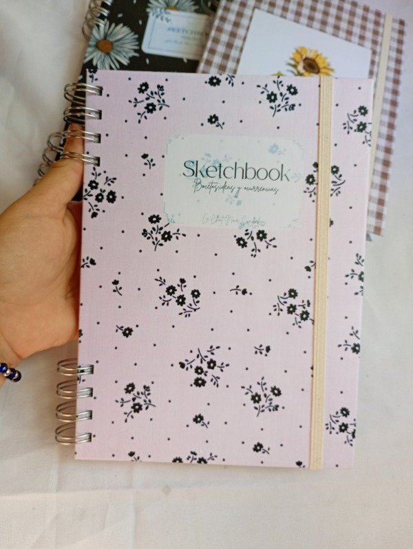Producto - SketchBook A5 black flower - 0
