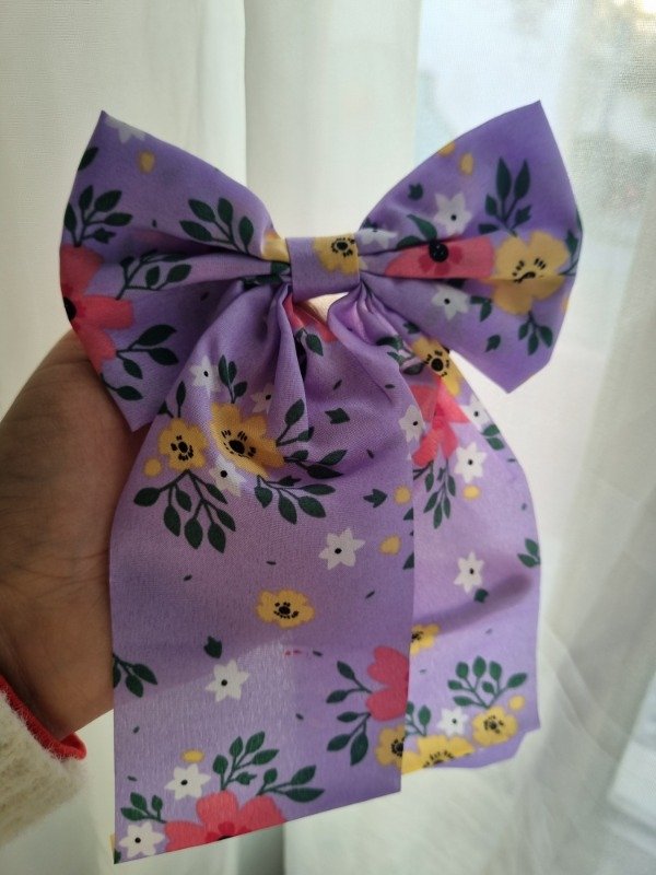 Producto - Moño flores con fondo lila
