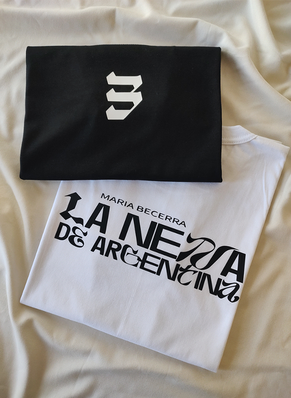 Remera La nena de Argentina - Maria Becerra
