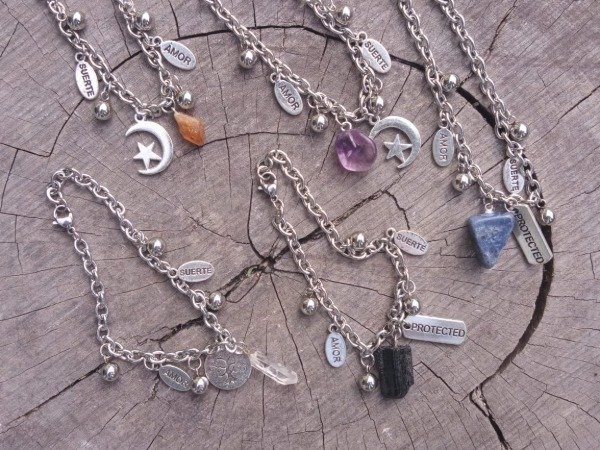 Producto - Pulsera Piedra y Dijes