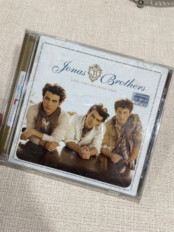 Producto - Jonas brothers Lines, vines and trying times