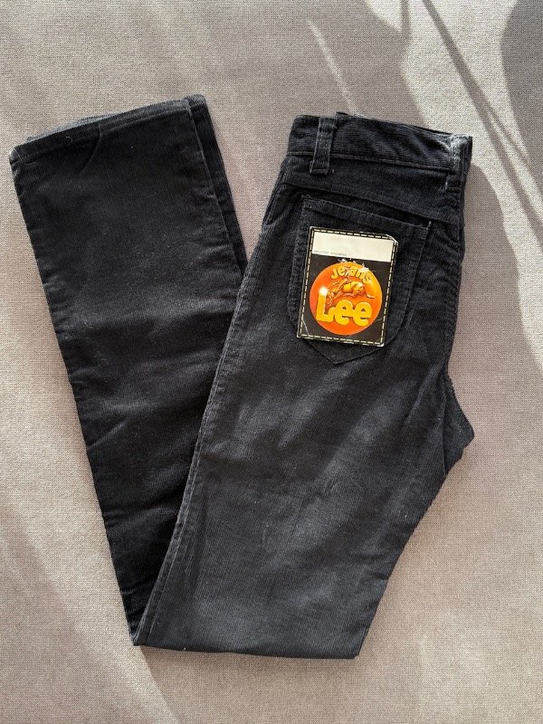 Producto - Lee corderoy negro