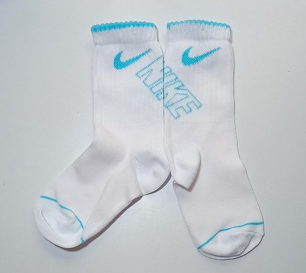 Producto - Nike blanco con celeste fluo