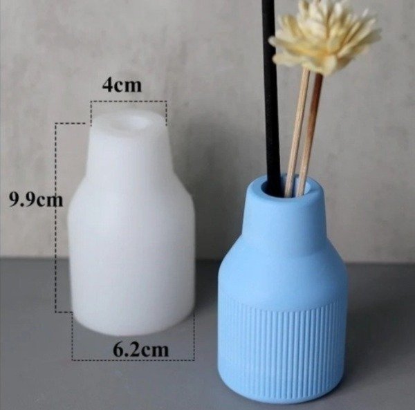 Producto - Molde florero rayas y pico liso