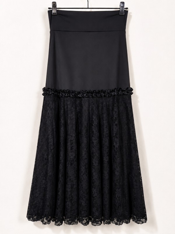 Producto - Falda negra con faldón encaje M