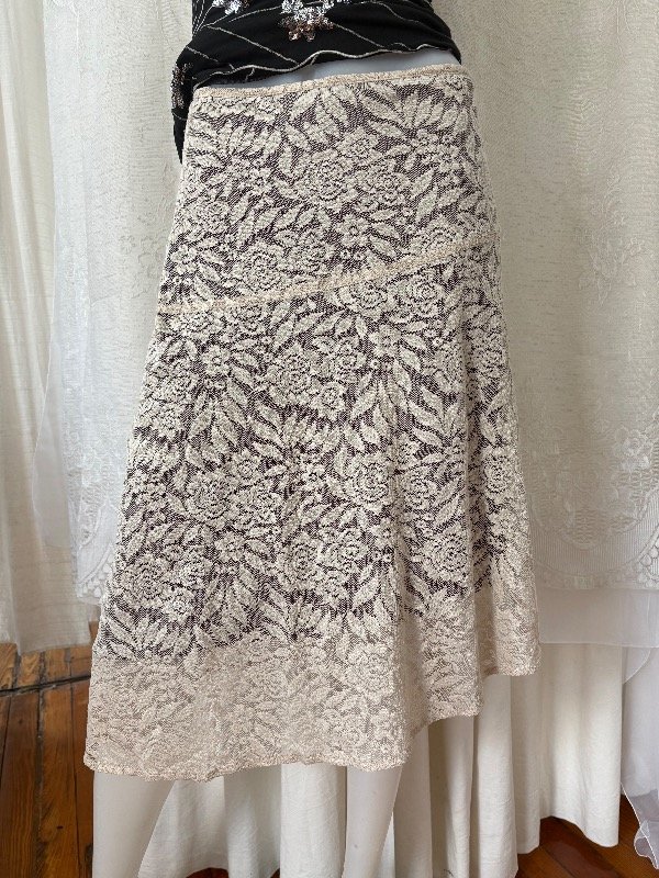 Producto - Falda Marron Encaje Beige Talle M CODIGO M