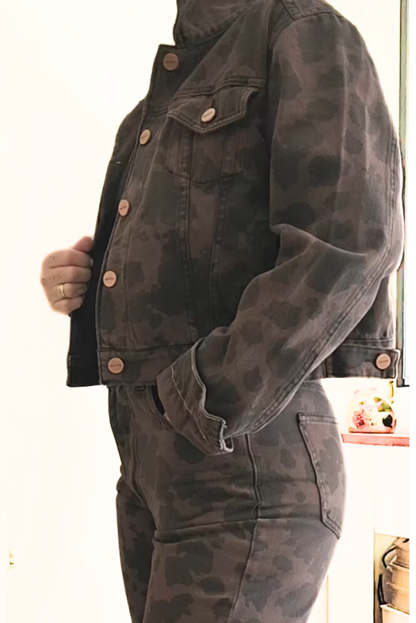 Producto - CAMPERA COW CHOCO