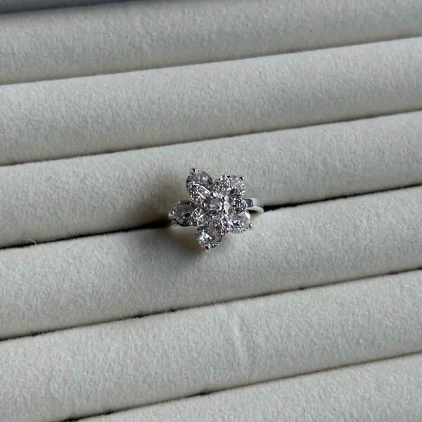 Producto - Anillo giratorio flor