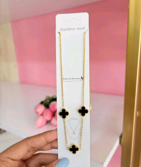 Producto - Collar trébol estilo van cleef Negro