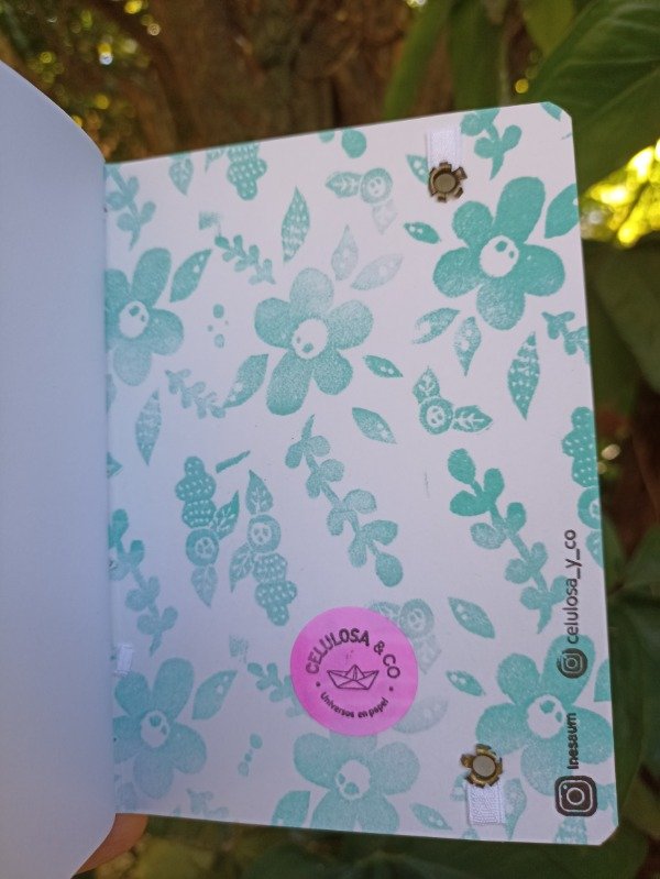 Producto - Libretita artesanal flores verde - 1
