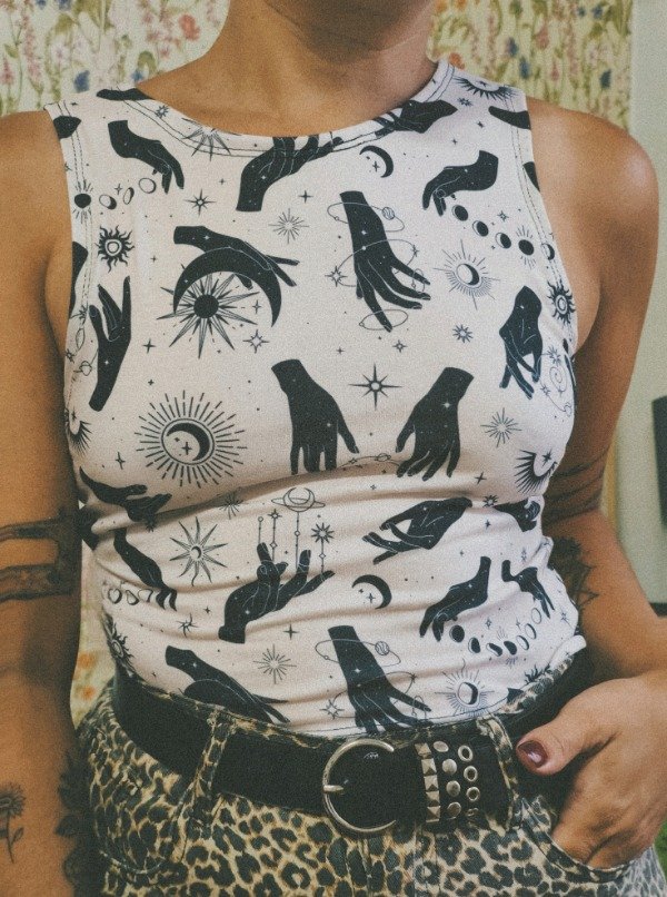 Producto - Musculosa Ana "Manos"