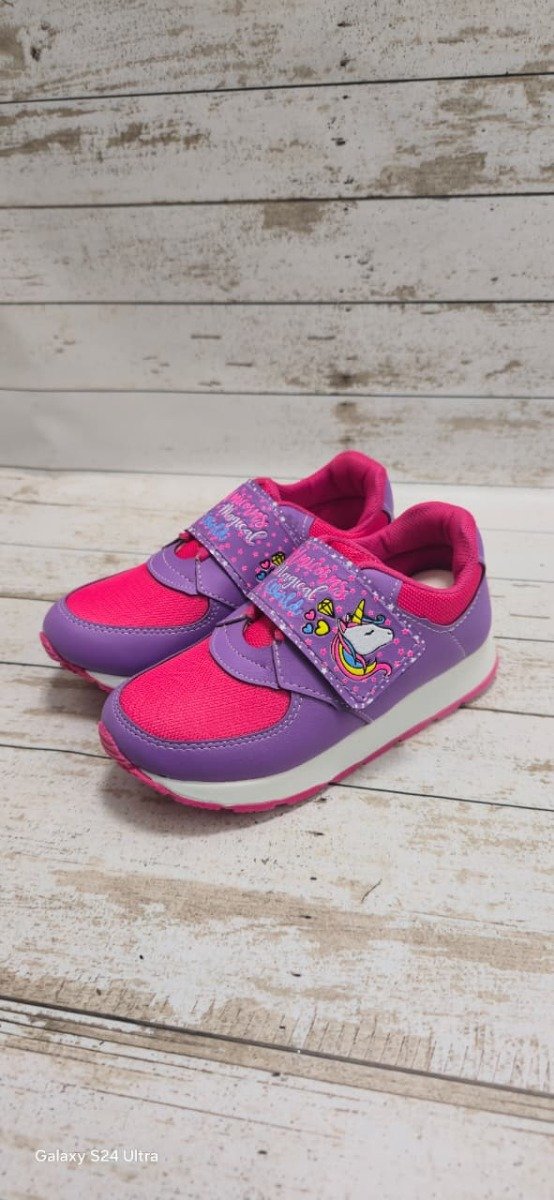Producto - zapatilla unicornio del 27 al 34 - 0