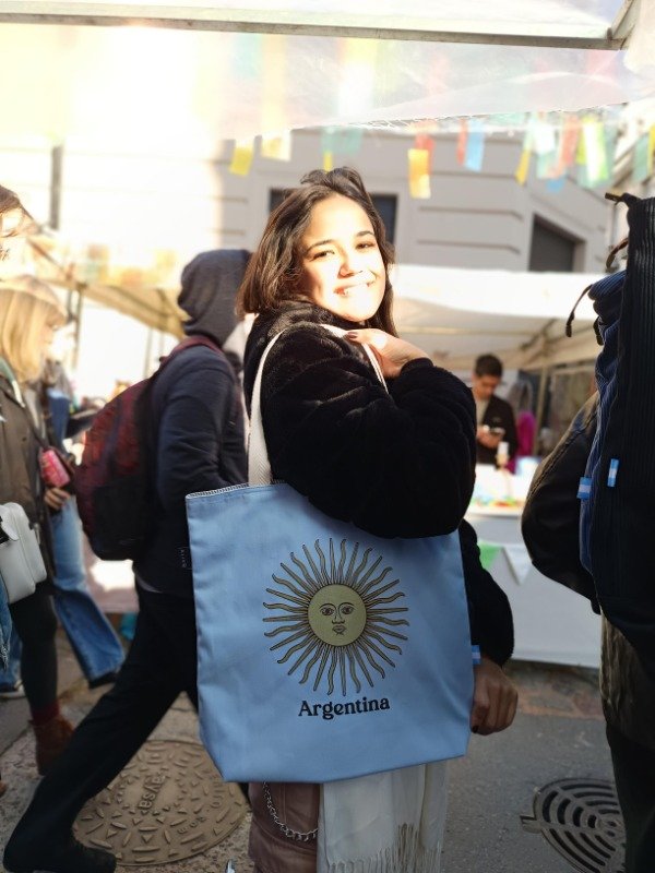 Producto - Tote sol de mayo celeste