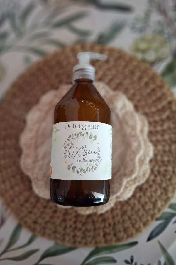 Producto - Detergente 500ml ámbar con pico dosificador