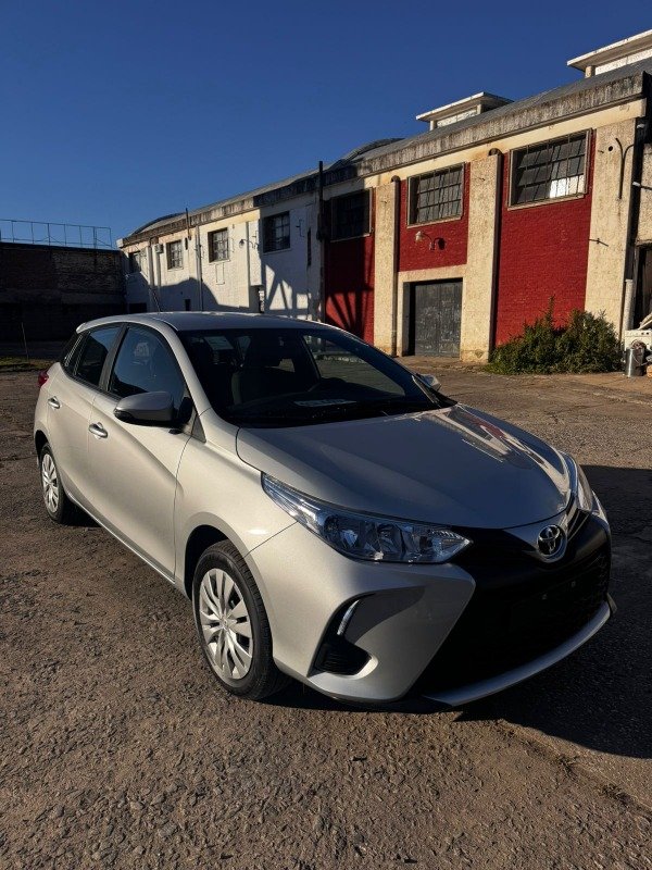 Producto - Toyota Yaris XS 1.5 Manual 2025