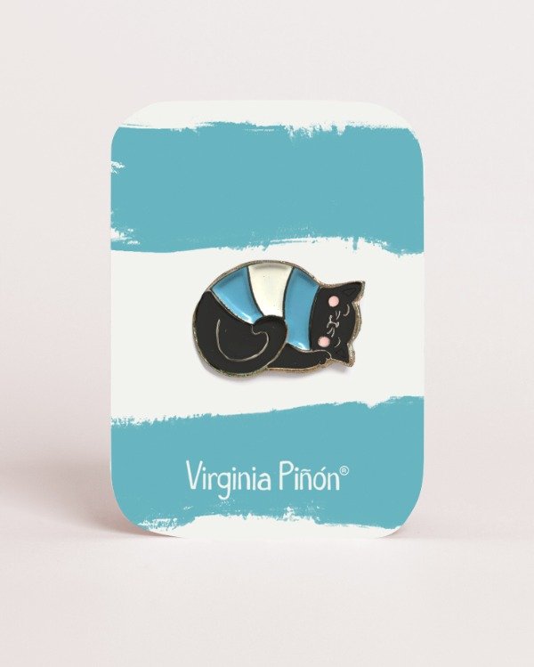 Producto - Pin "Michi escarapela" (negro o blanco)