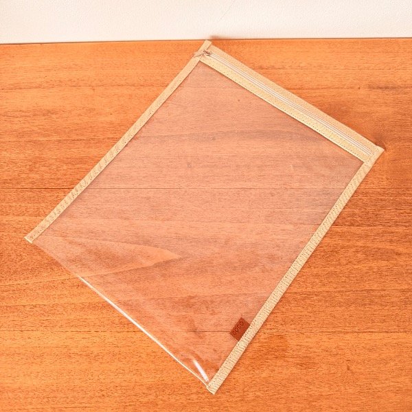 Producto - SOBRE CRISTAL A4 con CIERRE Arena
