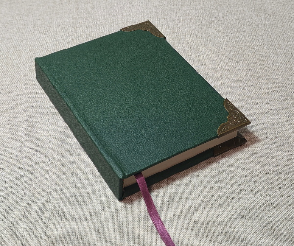 Producto - Cuaderno A6 Cuerina verde - Tapa Dura - 200 páginas - 1