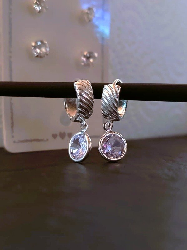 Producto - Conjunto aros argollas tramadas con dije cristal