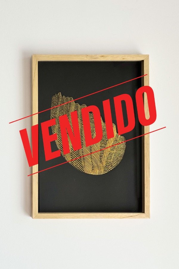 Producto - Frecuencia dorada - 36,5 x 26,5 cm