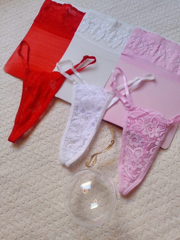 Producto - Colaless de Hilo Dental +Medias +  Esfera Navideña Para Regalo "Regalo Intimo"