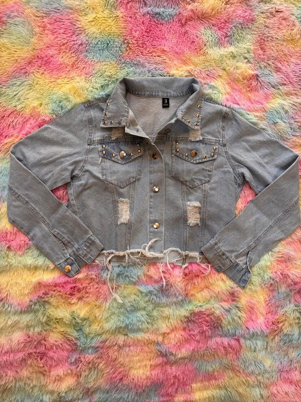 Producto - Campera de Jean con Tachas