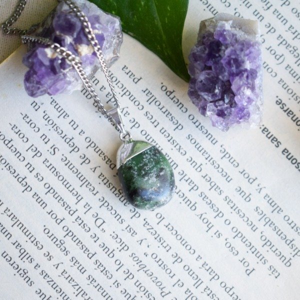 Producto - Collar Zoisita con Baño Plateado