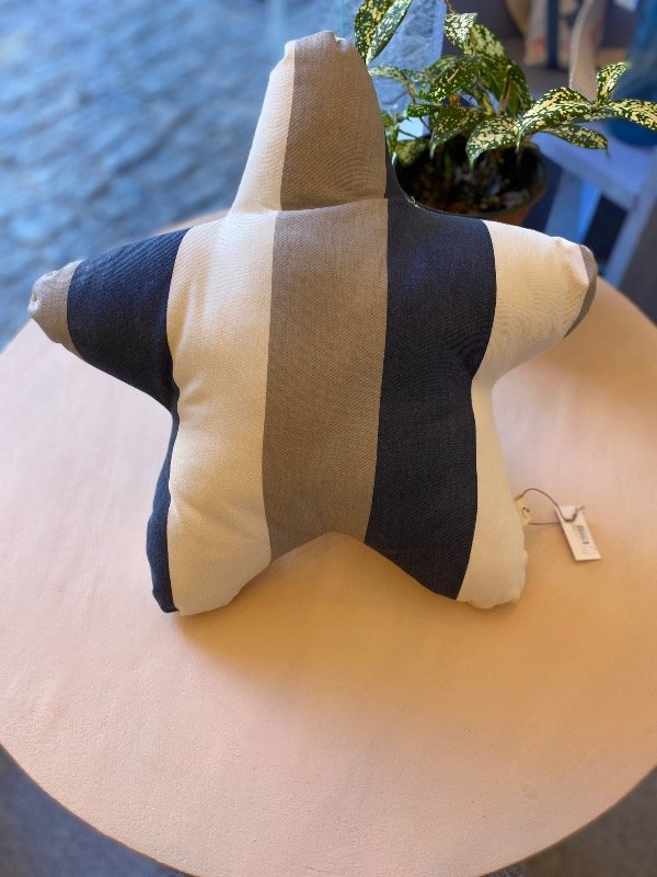 Producto - Almohadón estrella rayado