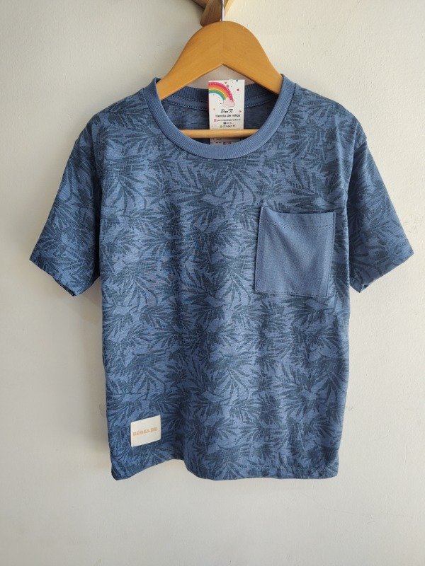 Producto - Remera Hawai con bolsillo