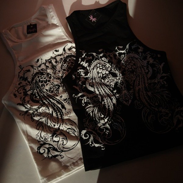 Producto - Musculosa cruz angelada