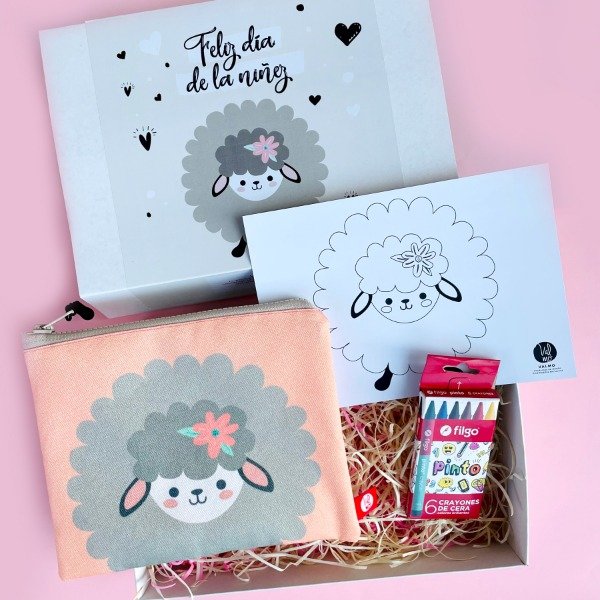 Producto - Box Día de las infancias. Loli la oveja