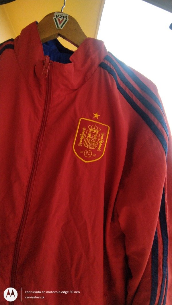 España - Campera Reversible 2022 — imagen 5