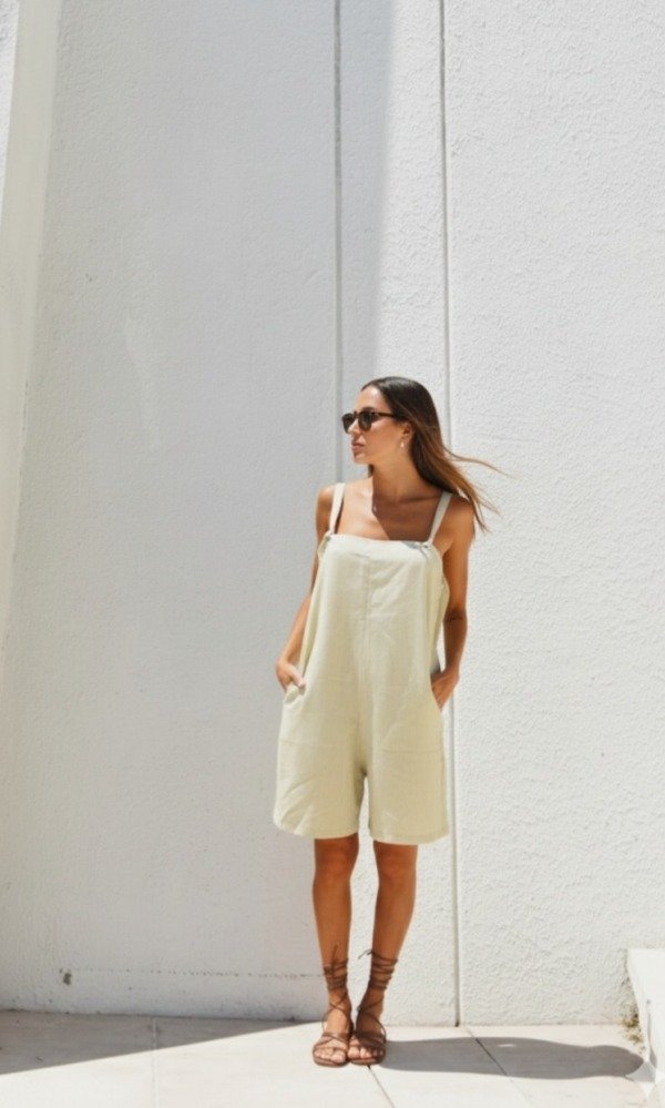 Producto - Mono corto de lino oversize