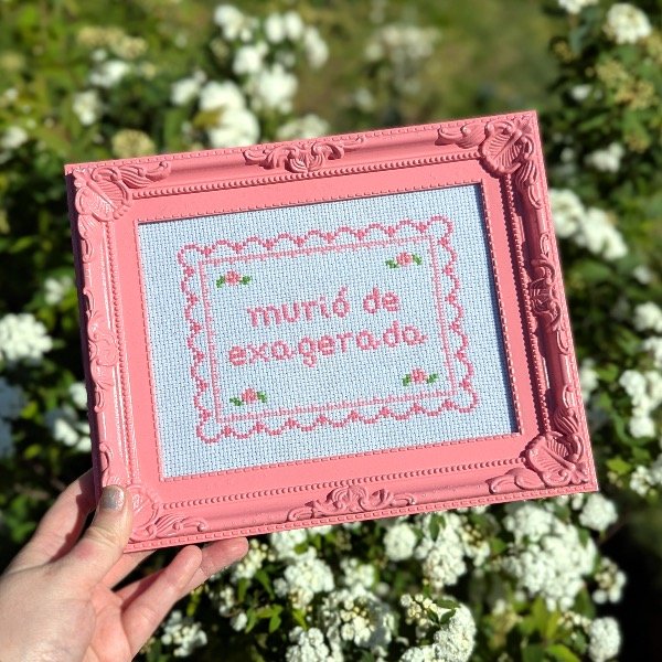 Producto - Bordado Murió de exagerada - 0