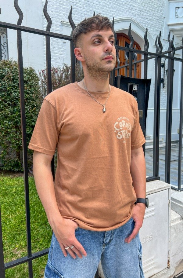 Producto - Remera Corner Street