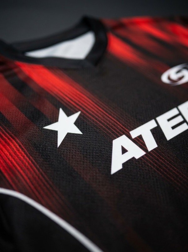 Producto - REMERA ATEEZ - Adrenaline Red - 2